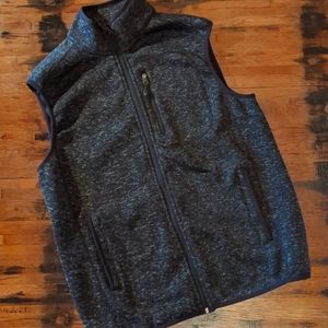 Handsome Knit Heathered Charcoal Vest. Sz S.